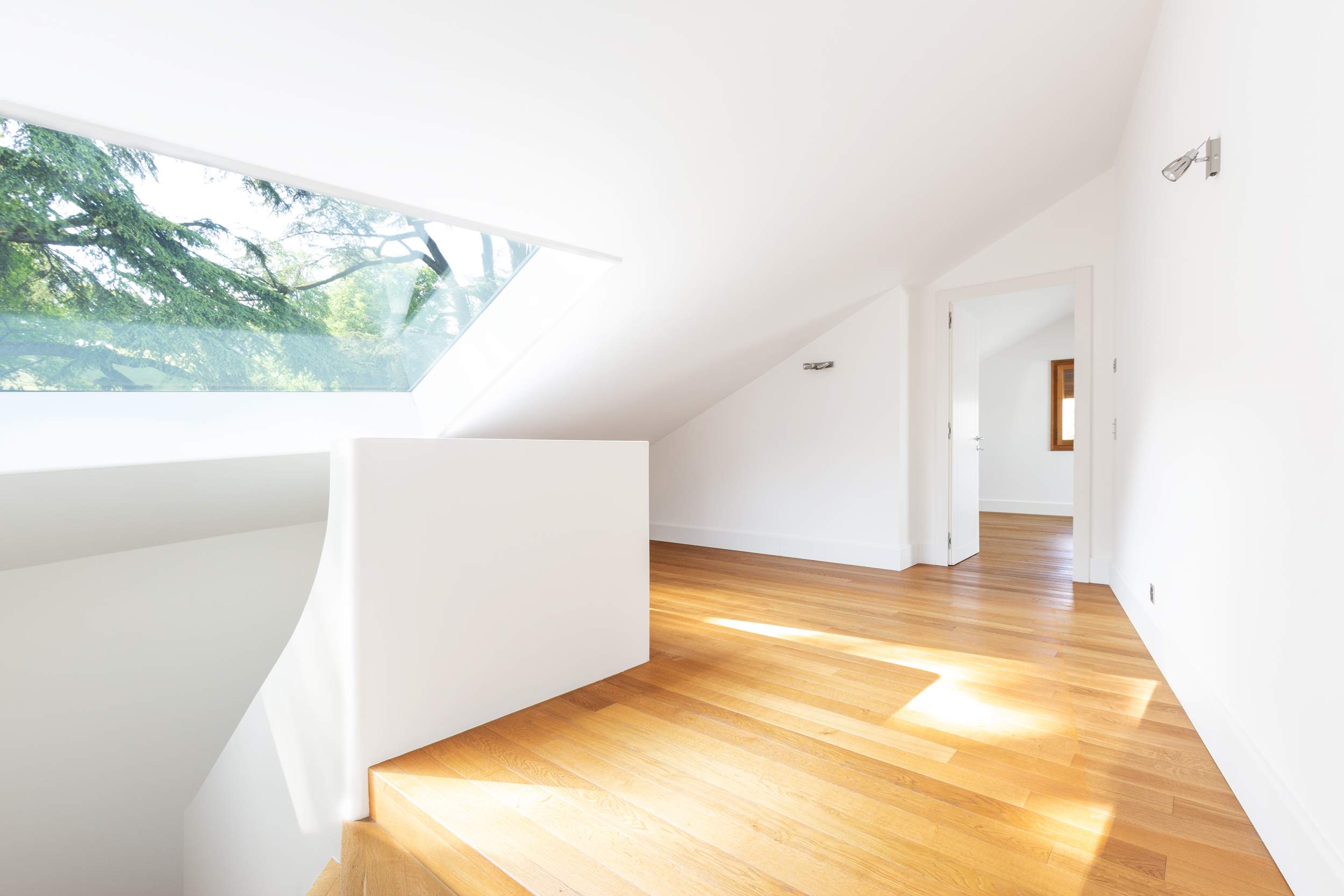 Réalisation rafraîchissement maison escalier parquet